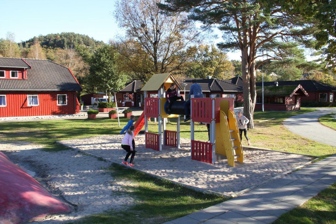 Solstrand Camping Hotel Vigeland Exterior photo